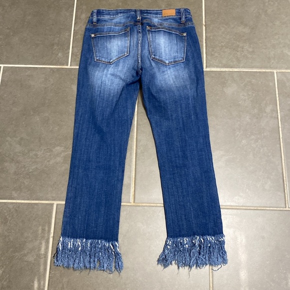 Judy Blue Cropped fit jeans. Size 3/26 - Picture 4 of 5